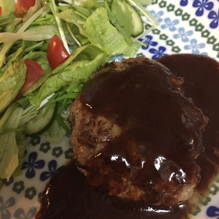定番 ふっくら手作りハンバーグ レシピ 作り方 By すずりあん 楽天レシピ 定番 ふっくら手作りハンバーグ レシピ 作り方 By すずりあん 楽天レシピ